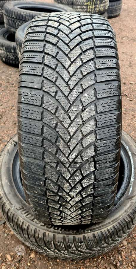 Bridgestone, žieminės 235/50 R19
