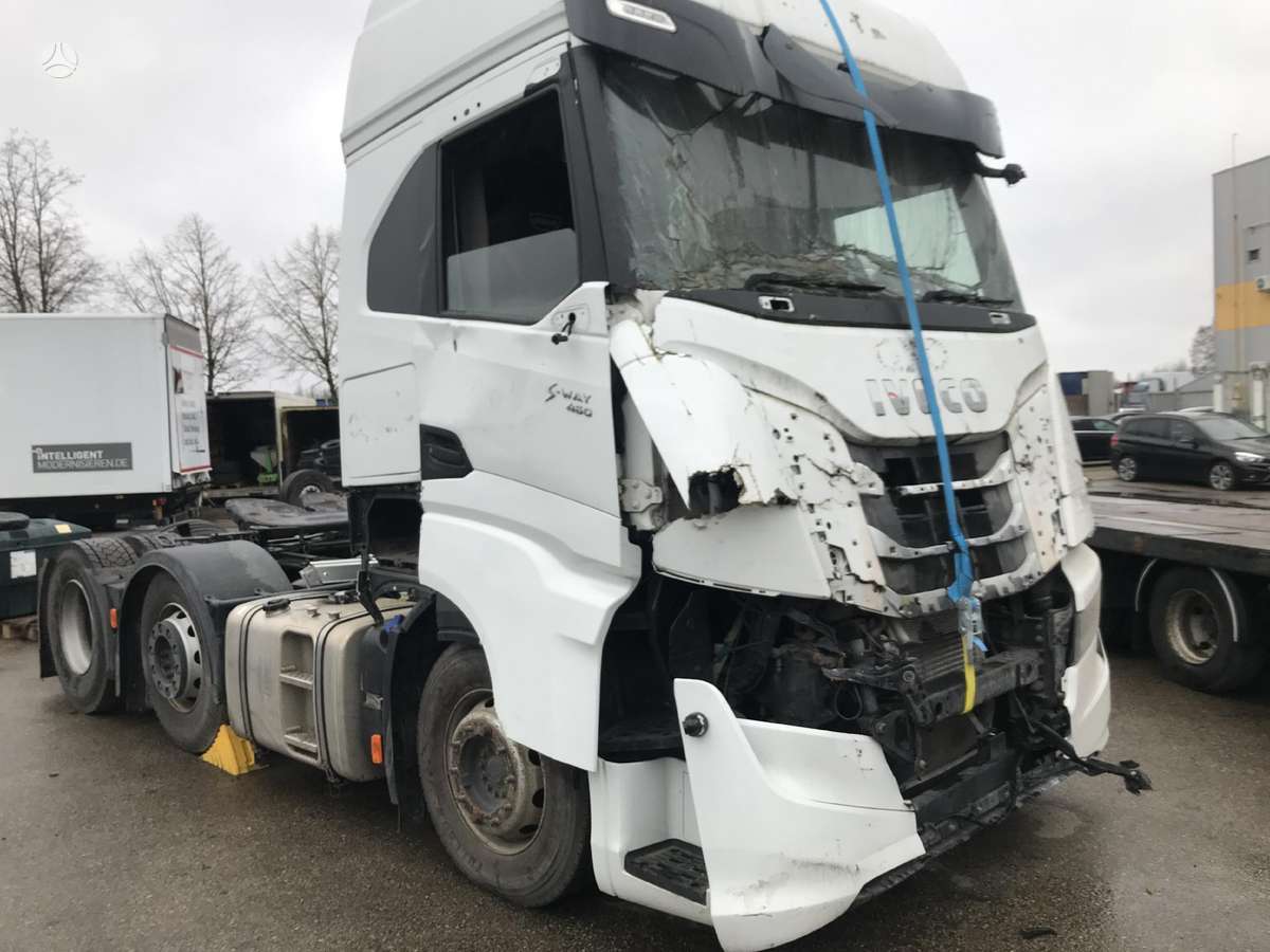 Iveco S-Way 480 dalimis, vilkikai