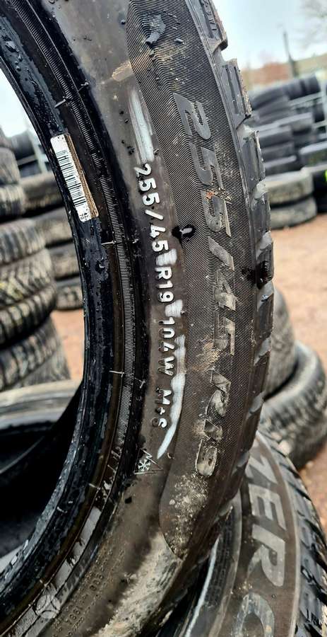 Pirelli, žieminės 255/45 R19