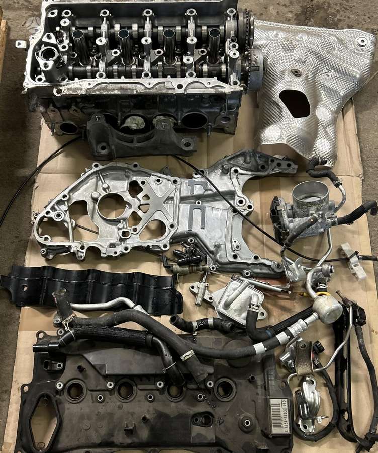 Toyota RAV4 engine parts