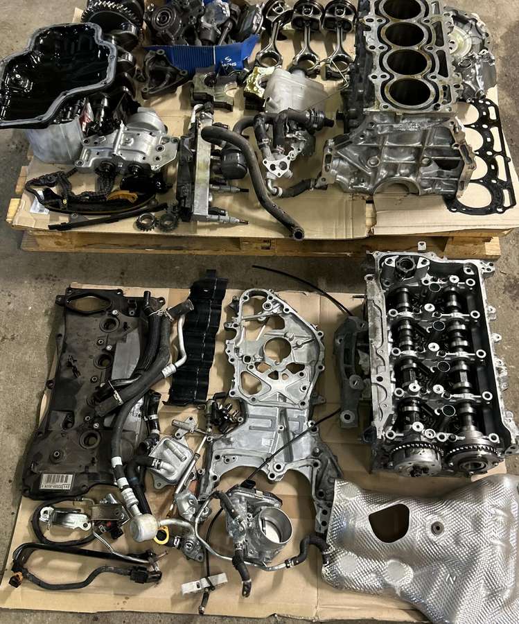 Toyota RAV4 engine parts