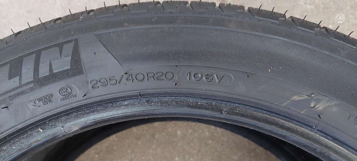 Michelin, vasaras 295/40 R20