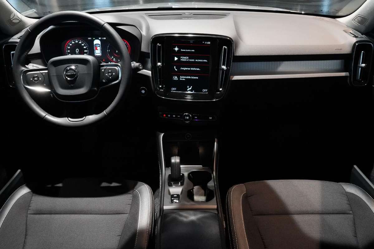 Volvo XC40 - 9