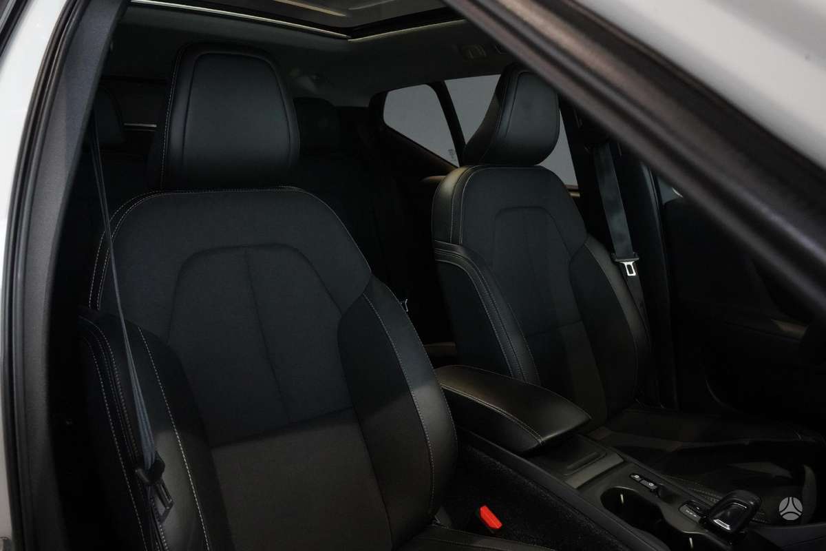 Volvo XC40 - 11