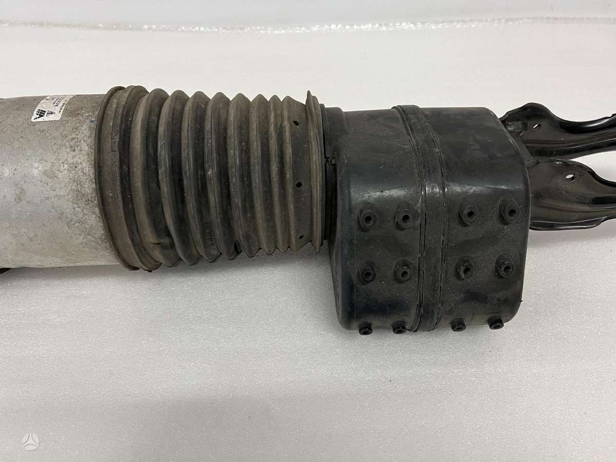 Porsche Taycan, 9J0616037A, детали шасси