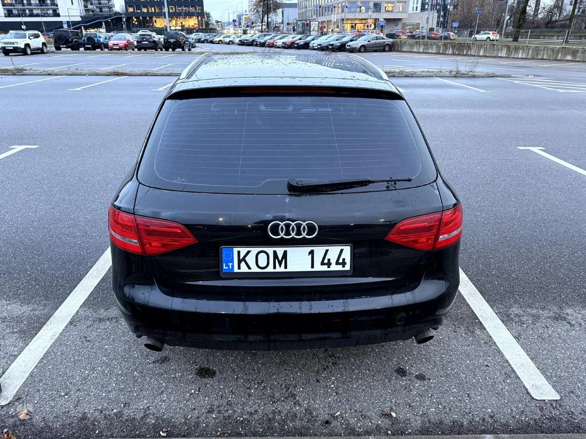 Audi A4, 2.0 l., Универсал