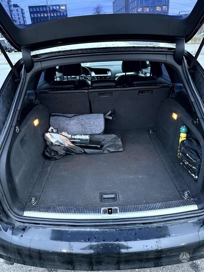 Audi A4, 2.0 l., Универсал