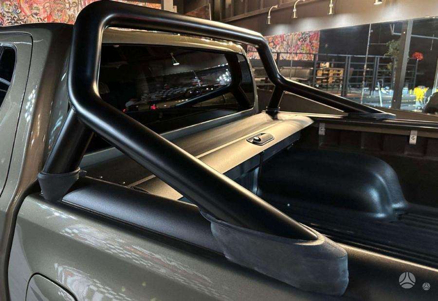 Toyota Hilux, 2.8 l., pick-up