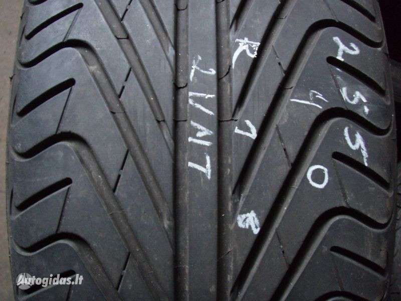 Bridgestone, vasaras 255/40 R18