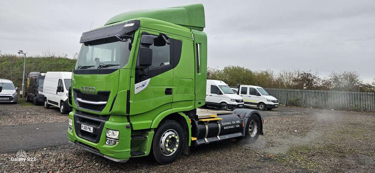 Iveco 400, single sleeper