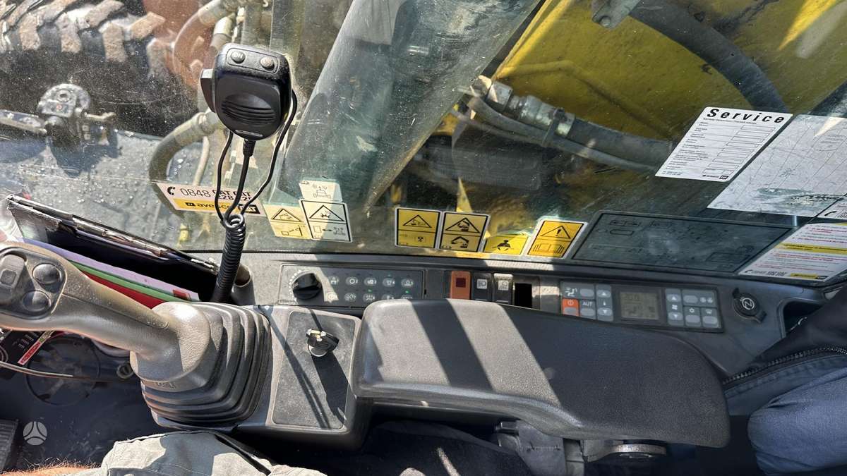 Caterpillar M315D, ekskavatoriai