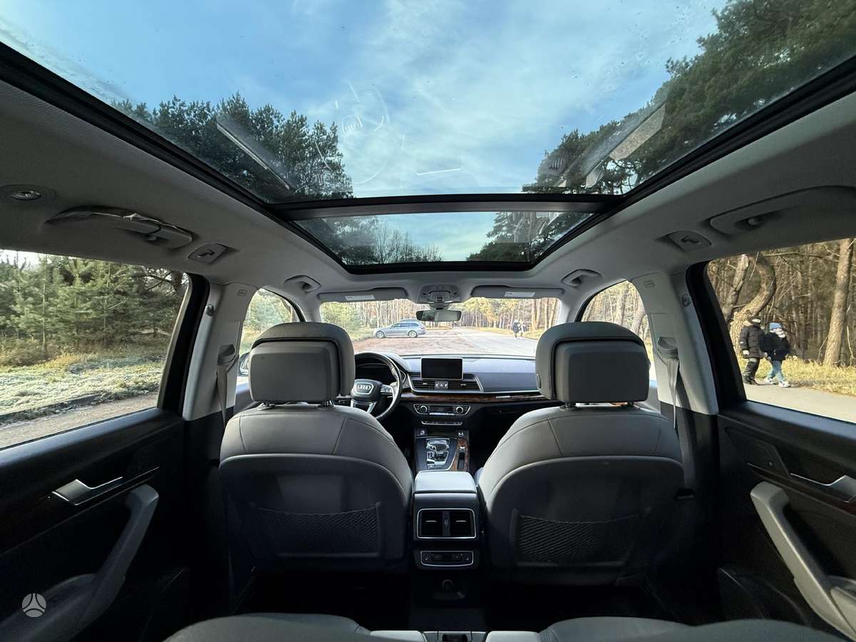 Audi Q5, 2.0 l., mpv / minivan