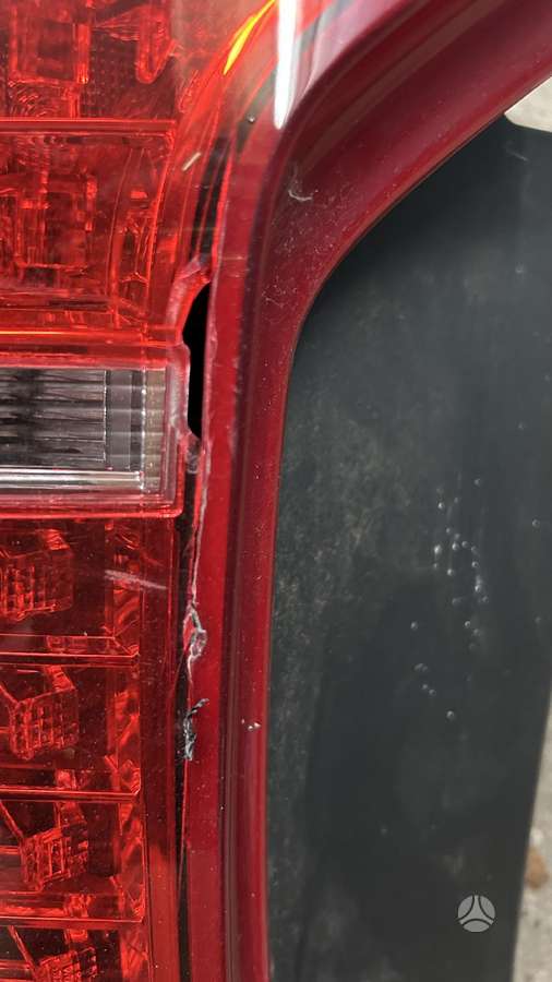 Volvo XC90 kėbulo dalys