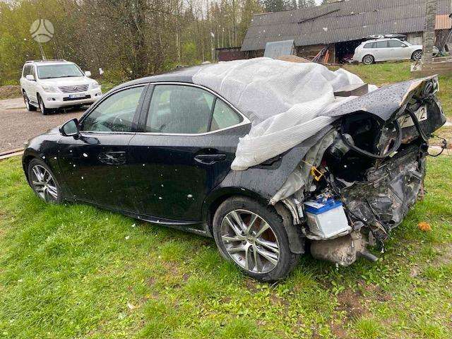 Lexus IS 300h