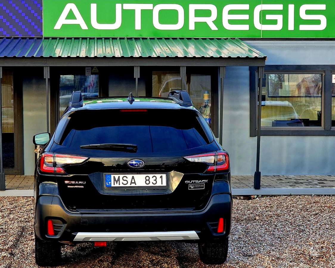 Subaru Outback, 2.5 l., off-road / crossover