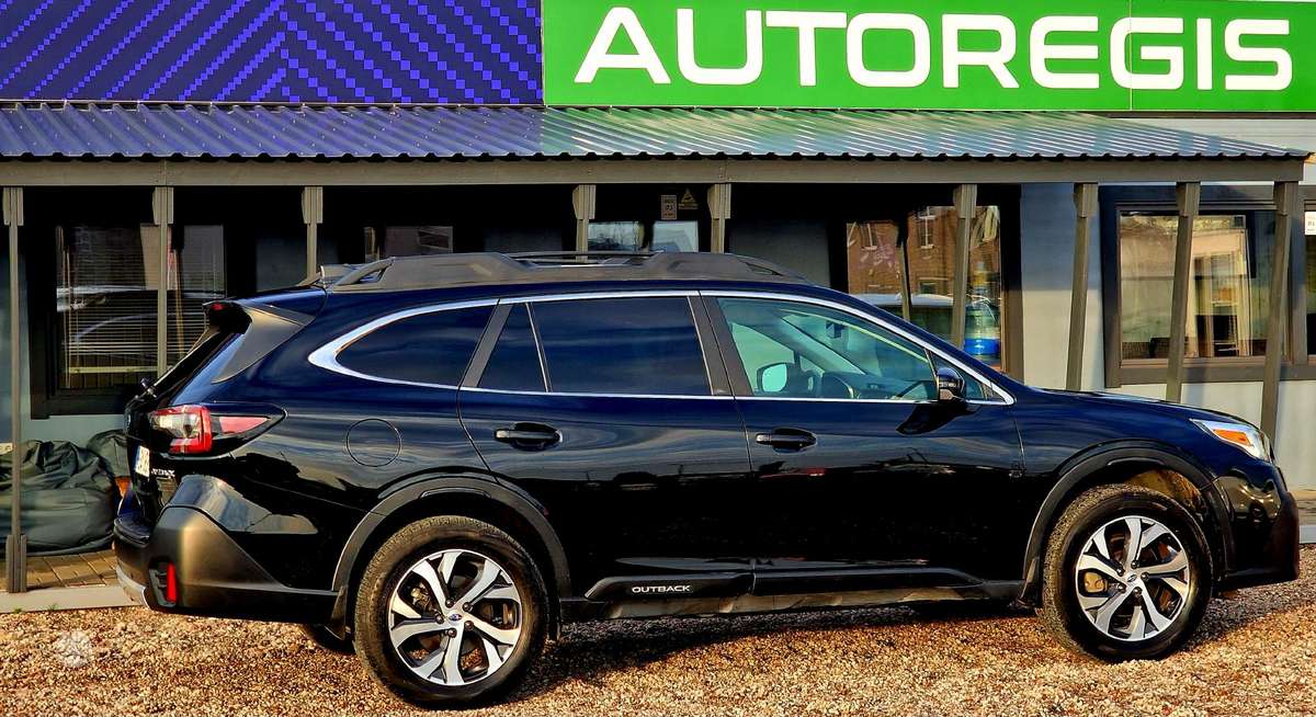 Subaru Outback, 2.5 l., off-road / crossover