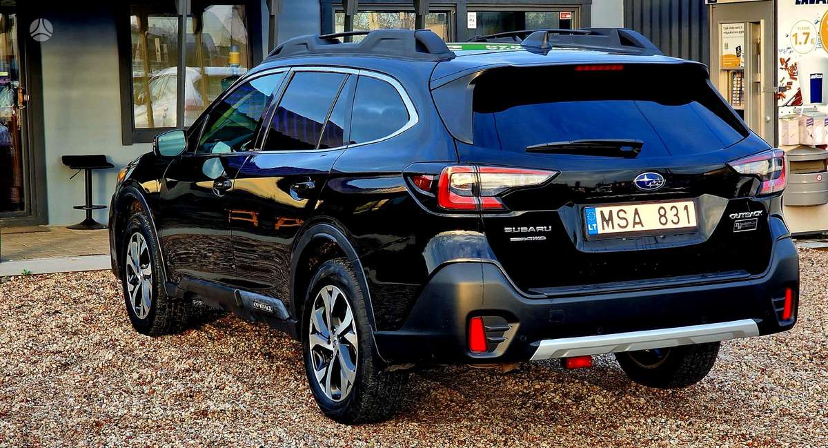 Subaru Outback, 2.5 l., off-road / crossover