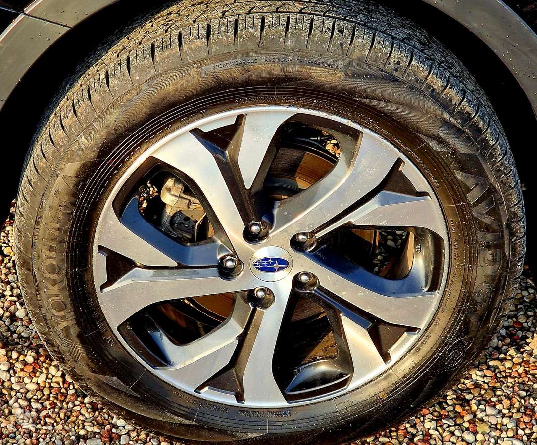 Subaru Outback, 2.5 l., off-road / crossover