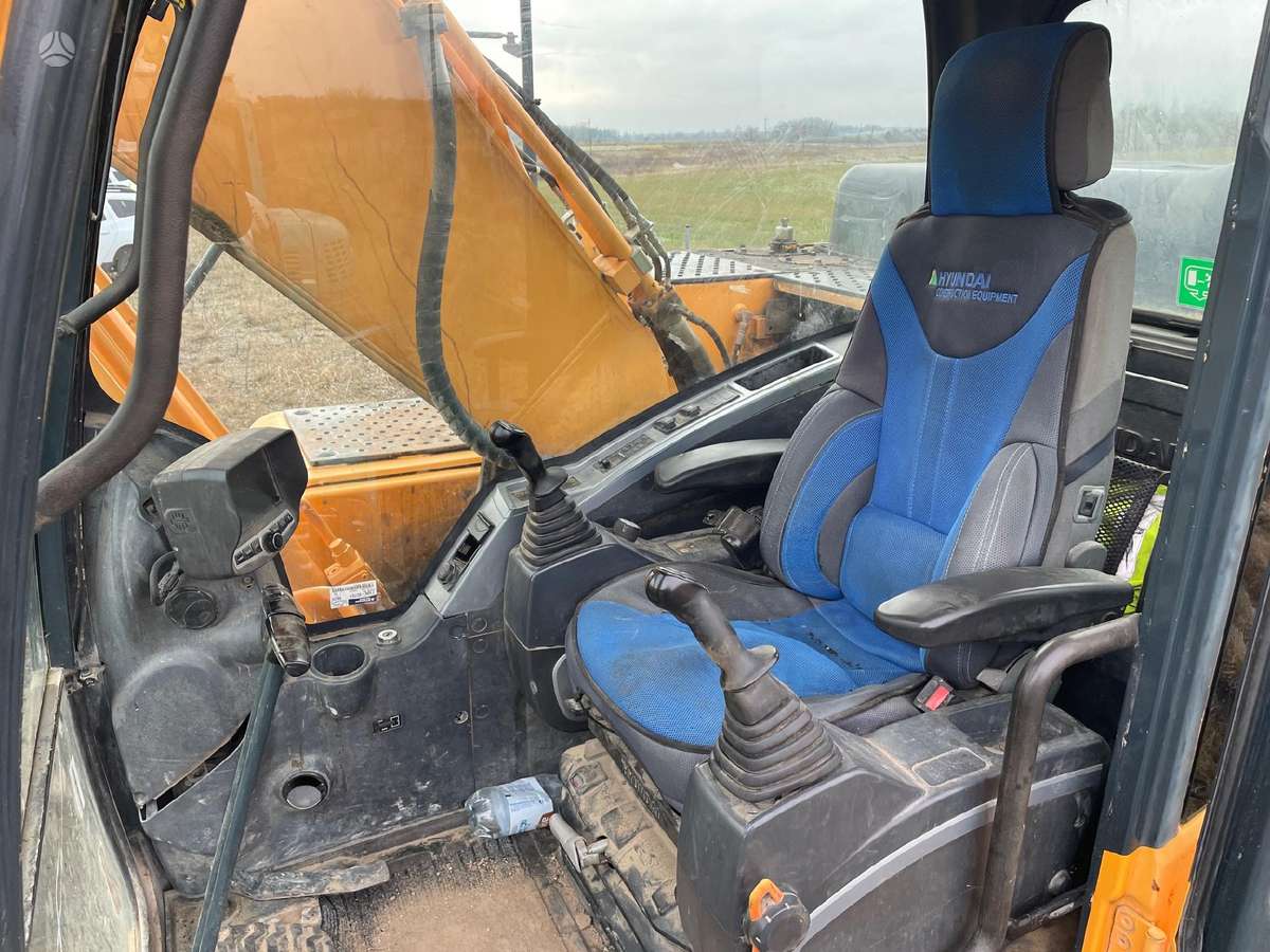 Hyundai Robex 220LC-9A, экскаваторы