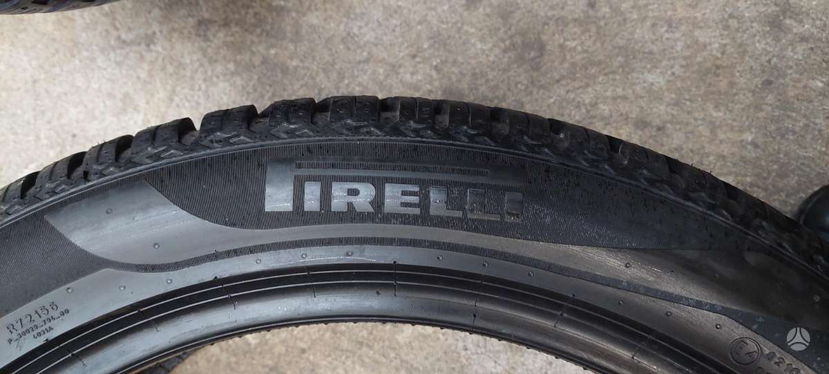 Pirelli, universalios 235/50 R20