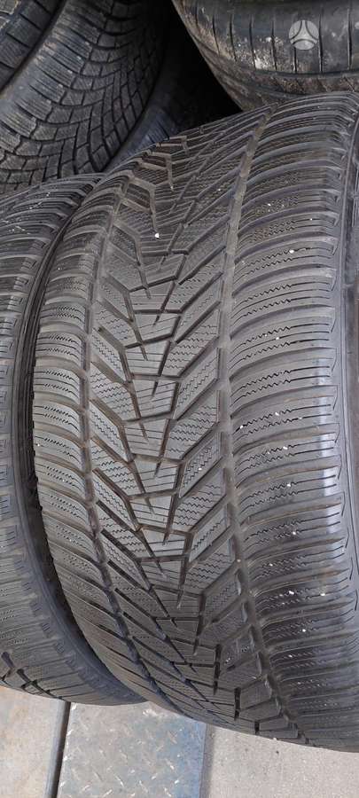 Hankook, winter 285/35 R21