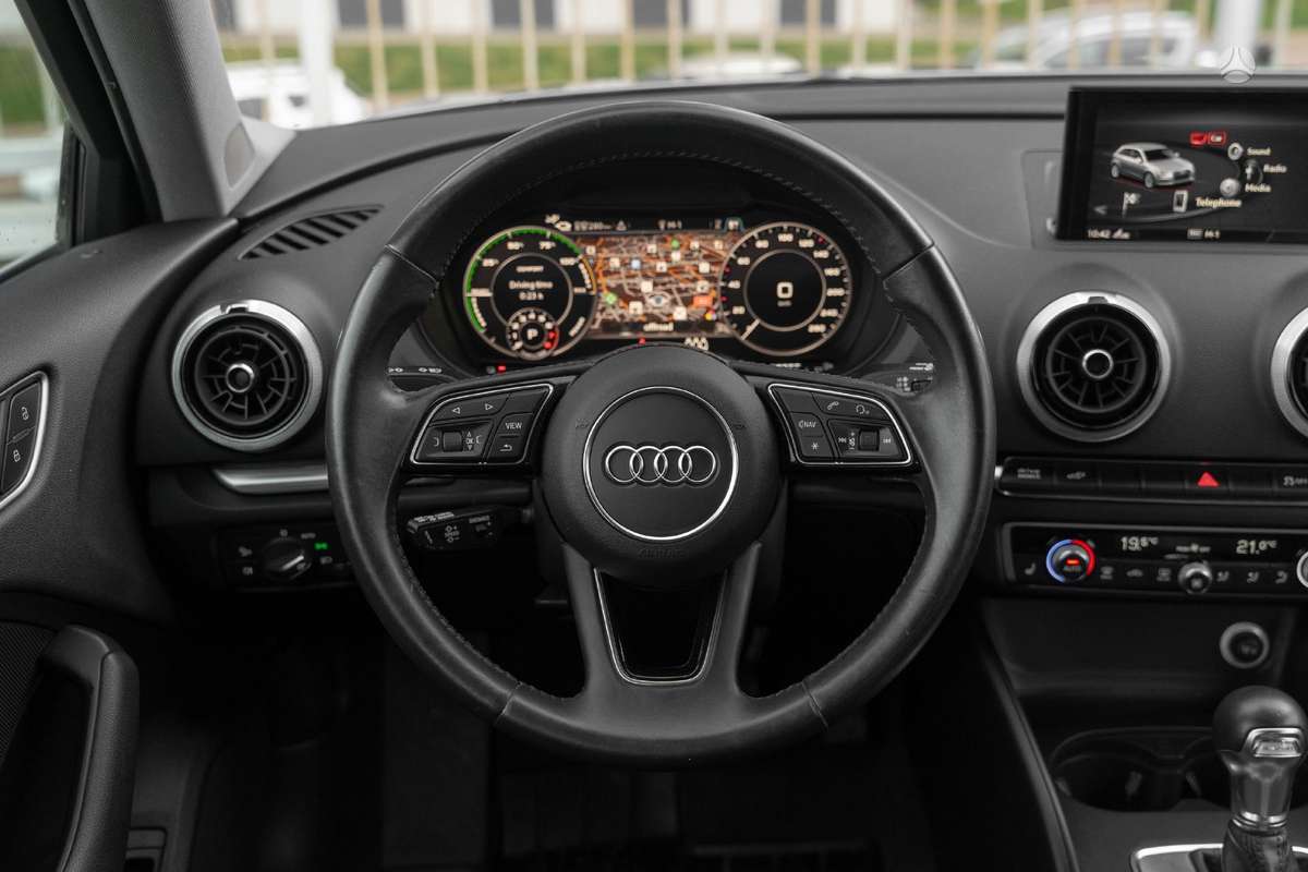 Audi A3, 1.4 l., hatchback