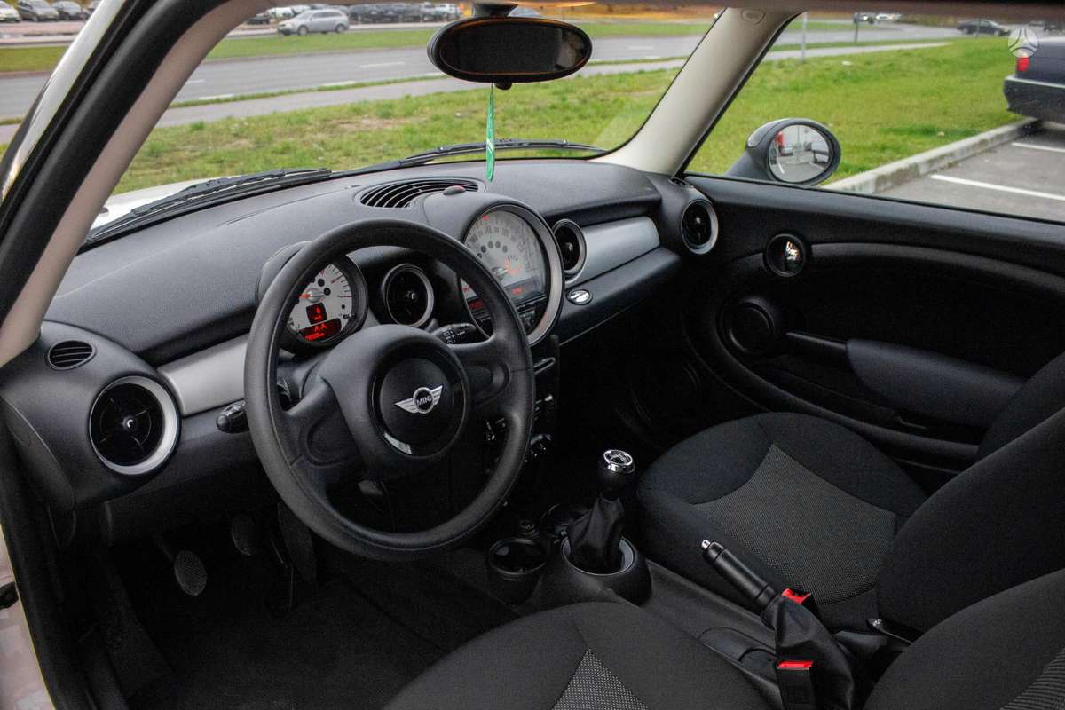 Mini Cooper, 1.6 l., hečbekas