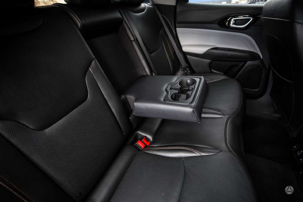 Jeep Compass, 2.4 l., hatchback