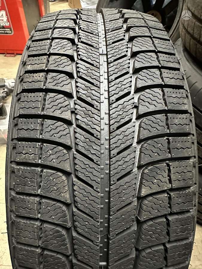 Michelin, žieminės 215/45 R18