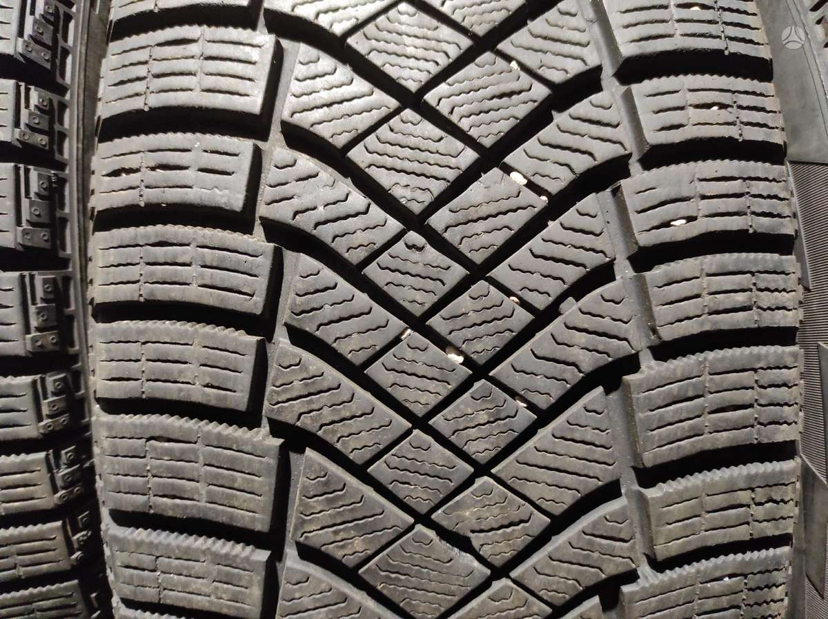 Continental, žieminės 245/45 R18
