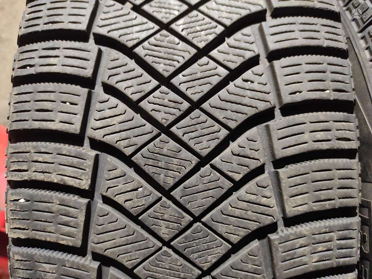 Continental, winter 245/45 R18