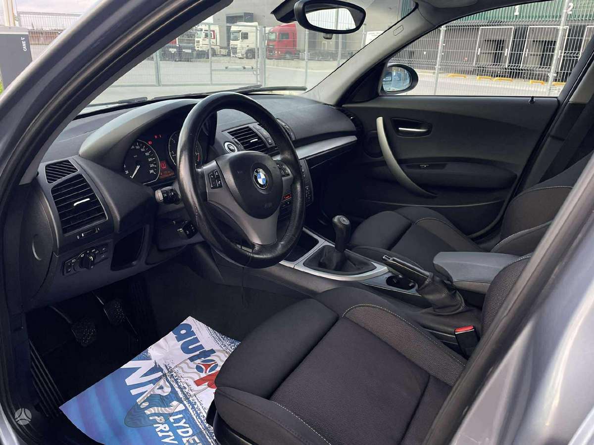 BMW 120, 2.0 l., hatchback