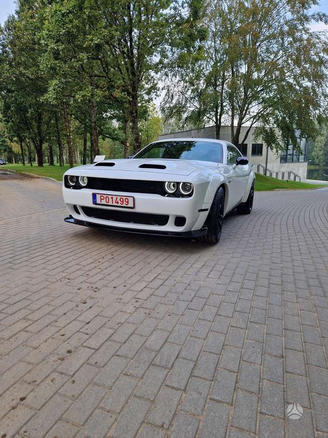 Dodge Challenger, 6.4 l., Седан