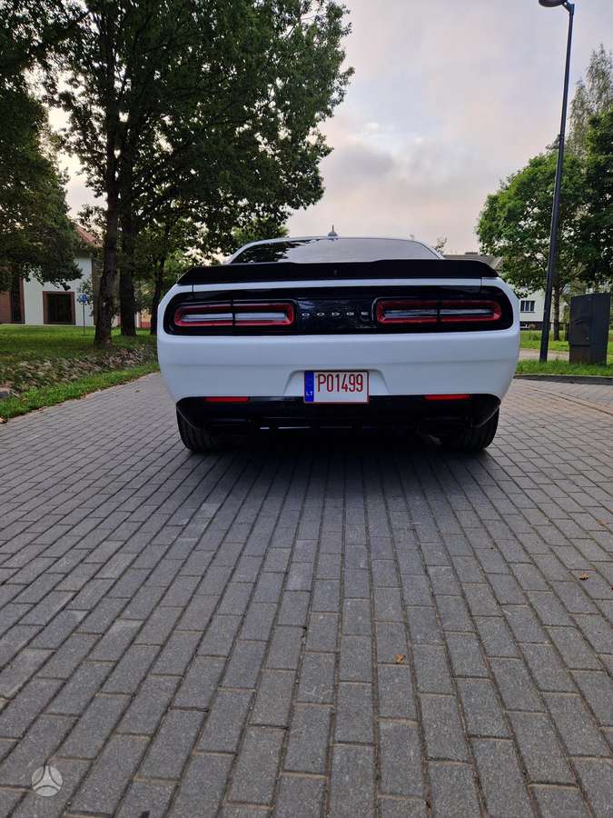 Dodge Challenger, 6.4 l., Седан