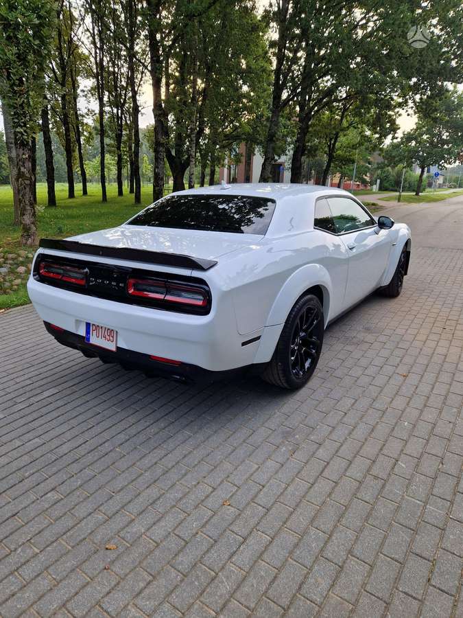 Dodge Challenger, 6.4 l., Седан
