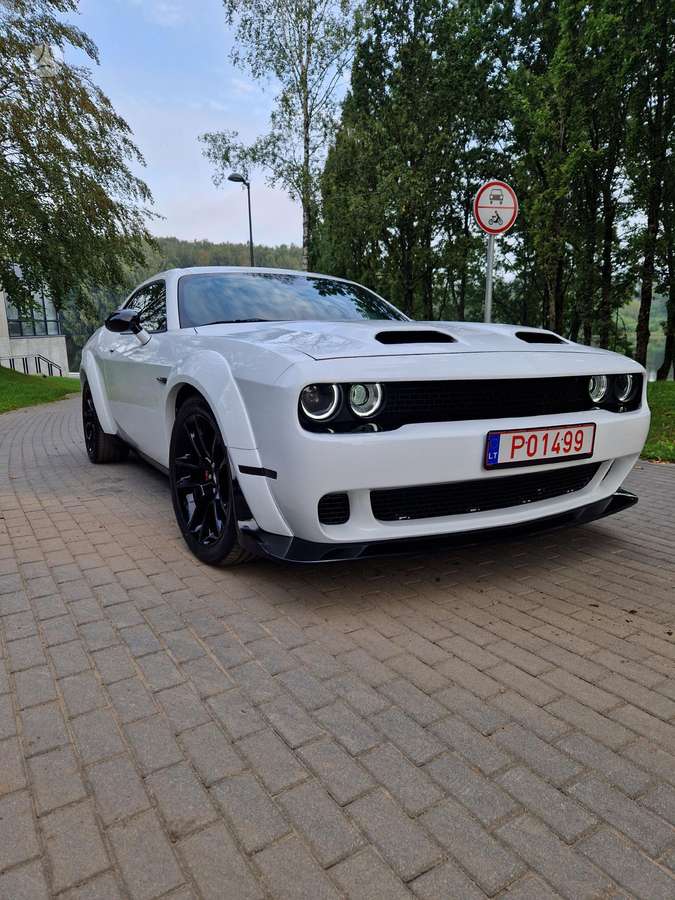 Dodge Challenger, 6.4 l., Седан
