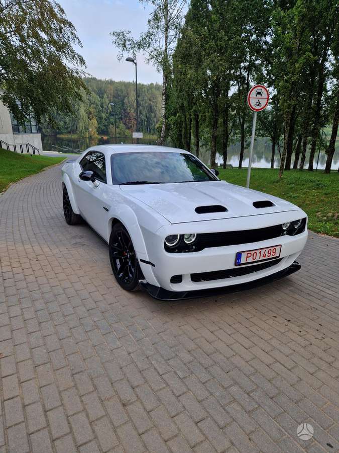 Dodge Challenger, 6.4 l., Седан