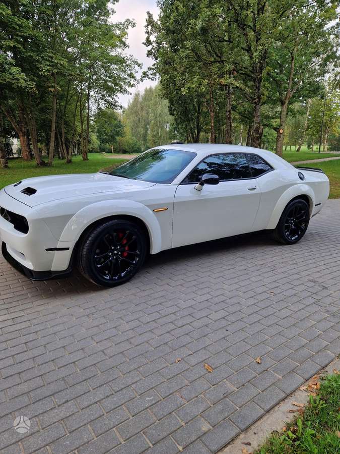 Dodge Challenger, 6.4 l., Седан