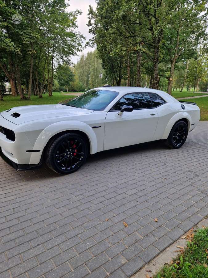 Dodge Challenger, 6.4 l., Седан