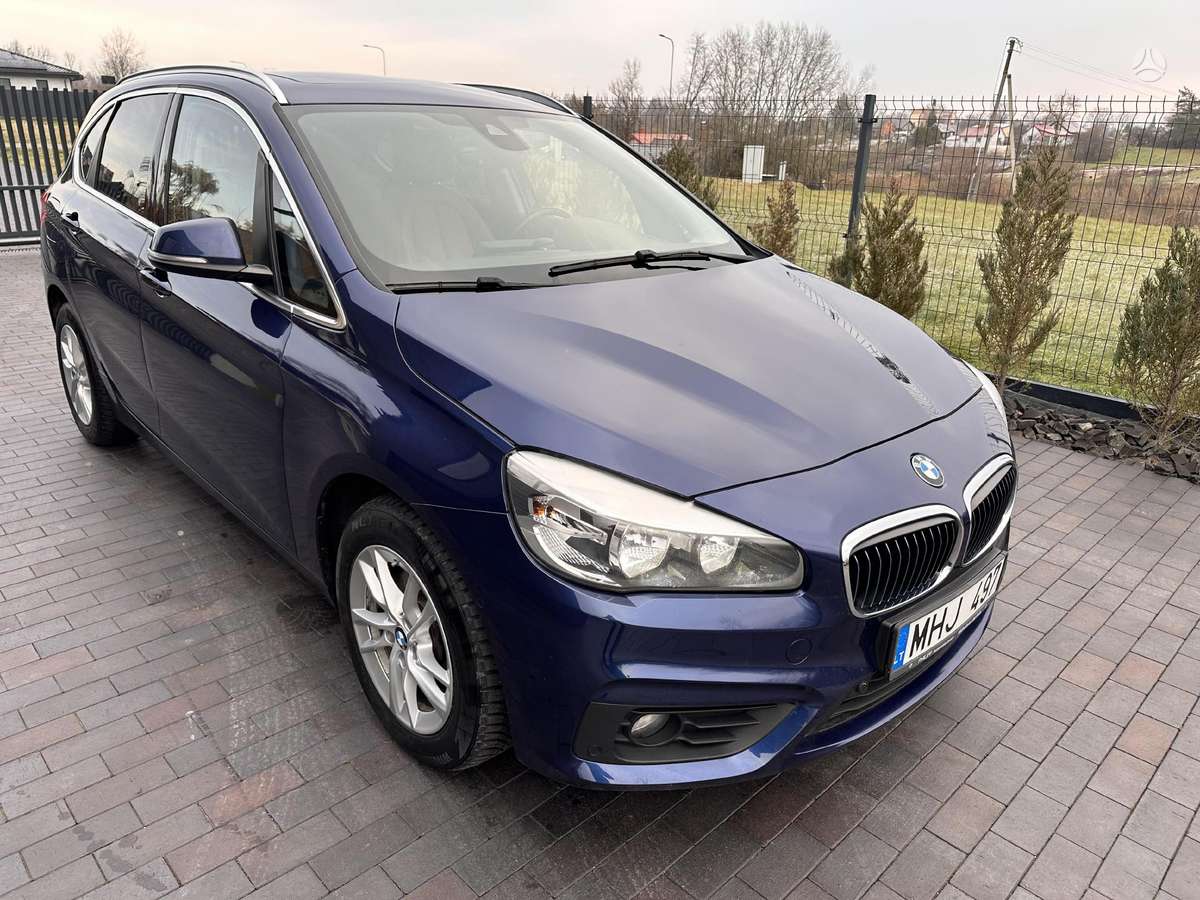 BMW 218 Active Tourer, 2.0 l., hatchback