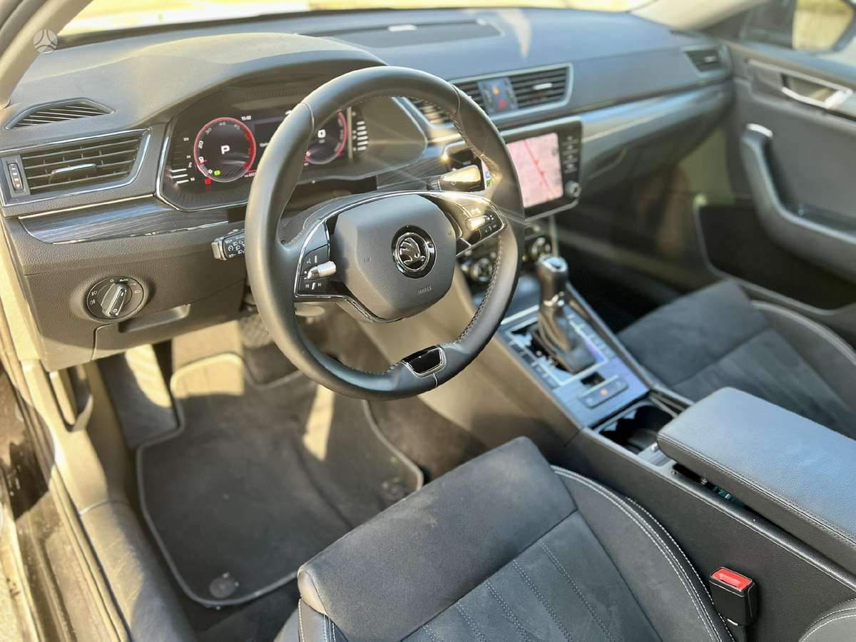 Skoda Superb, 2.0 l., Хэтчбек