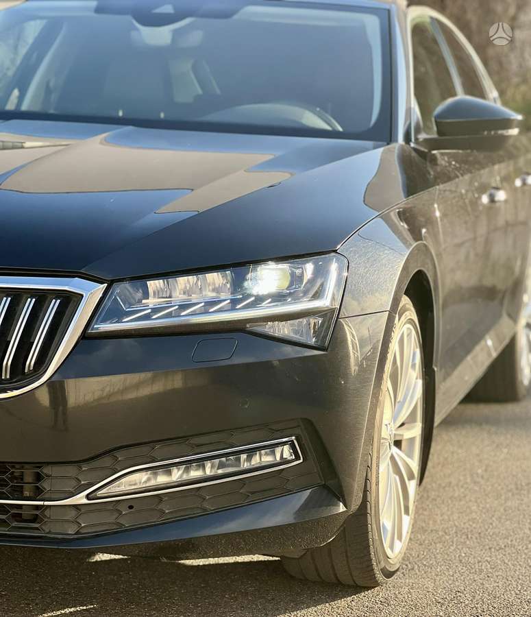 Skoda Superb, 2.0 l., Хэтчбек
