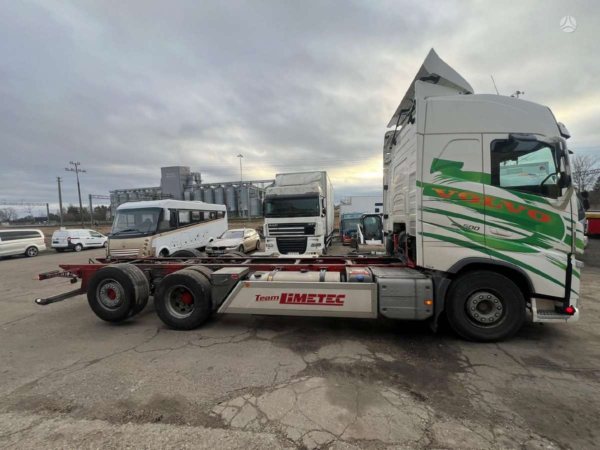 Volvo FH500, шасси