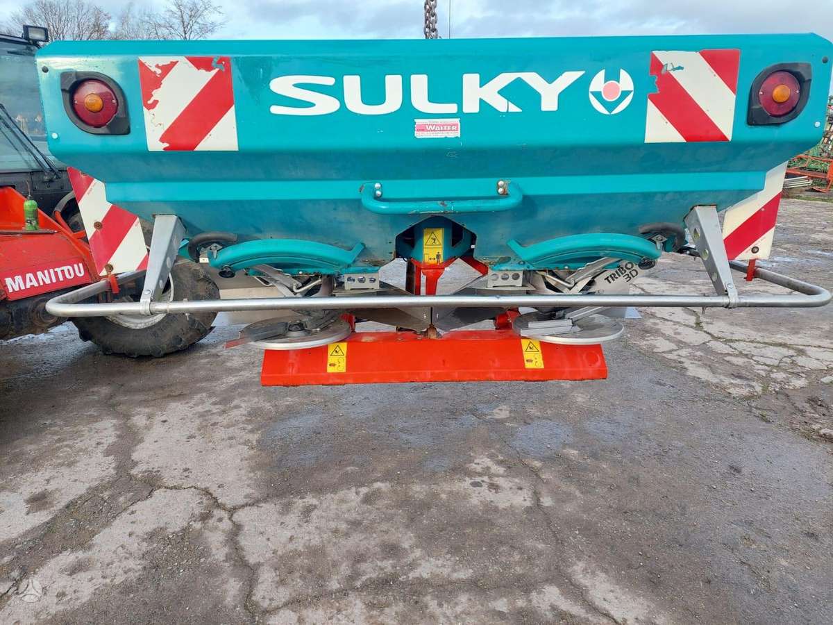 Sulky X36, spreaders