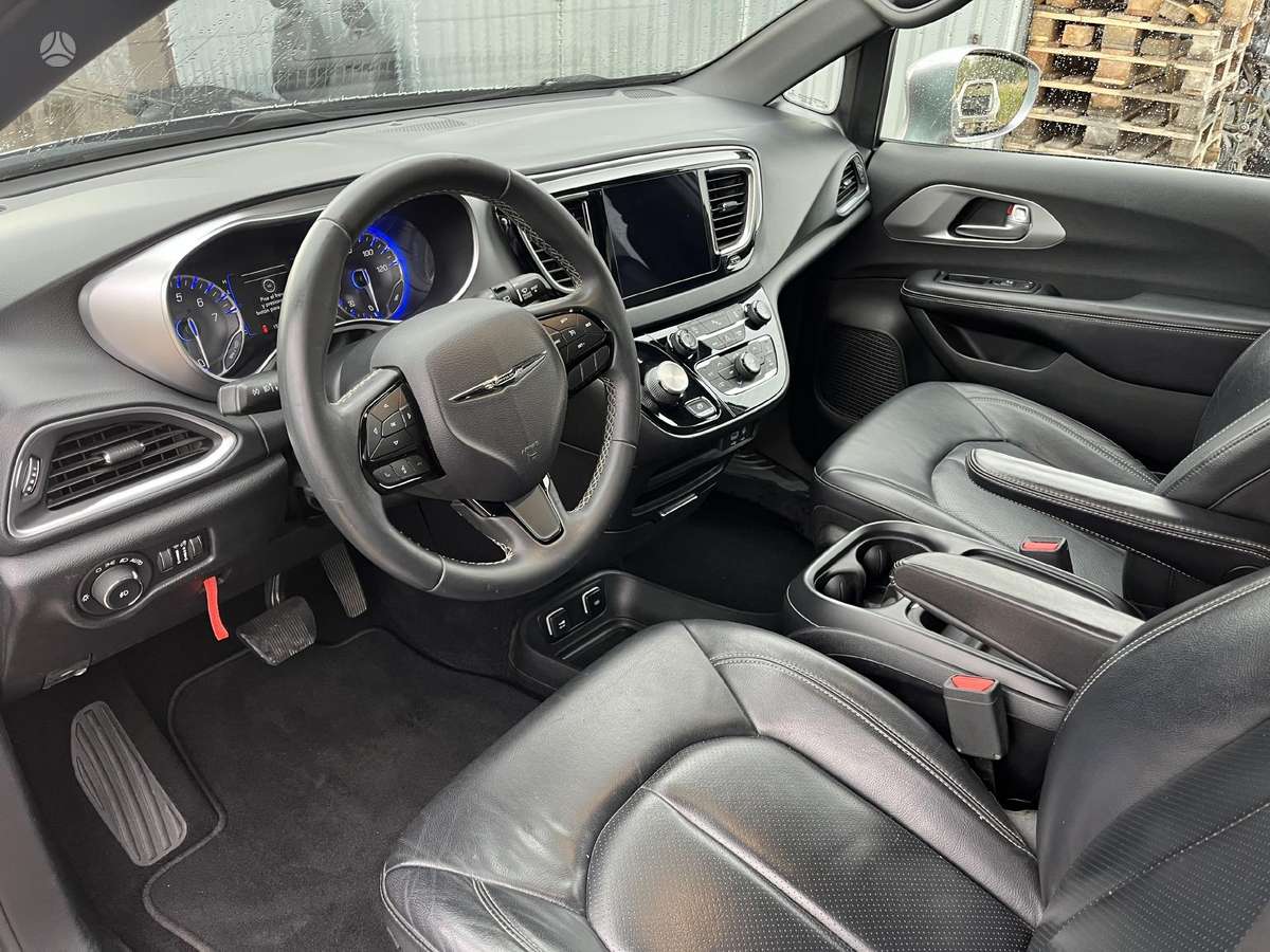 Chrysler Pacifica