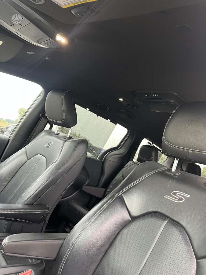 Chrysler Pacifica