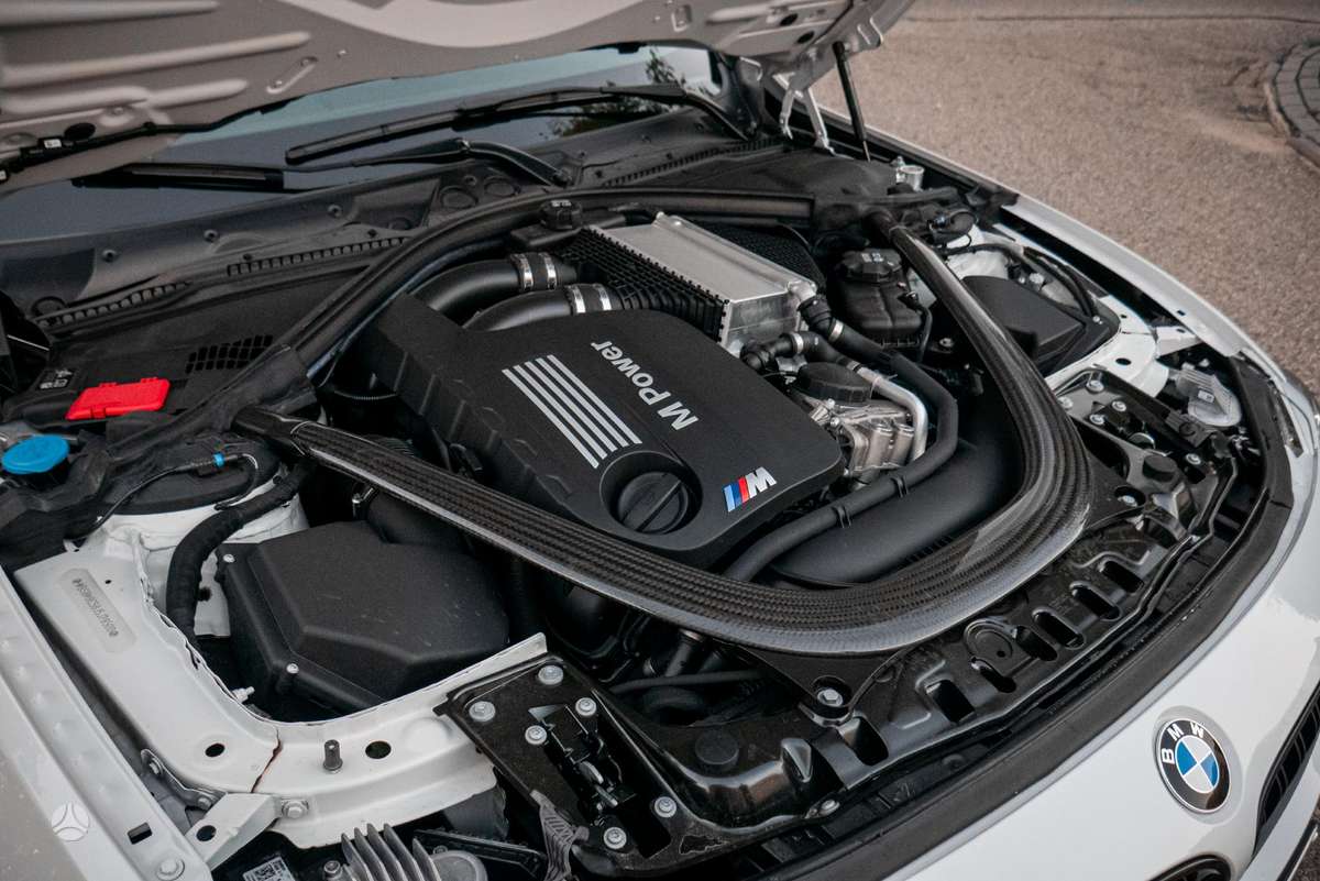 BMW M3, 3.0 l., Седан