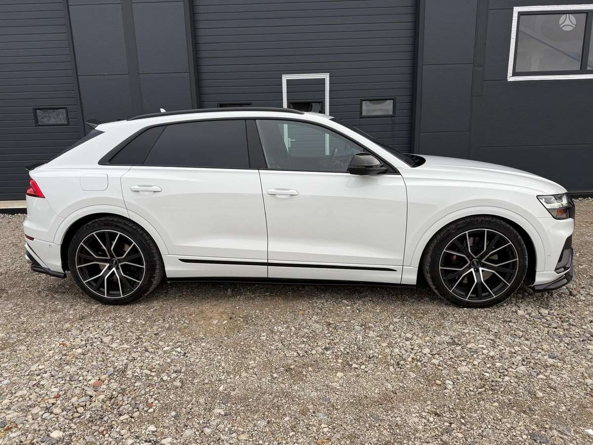 Audi SQ8, 4.0 l., Хэтчбек