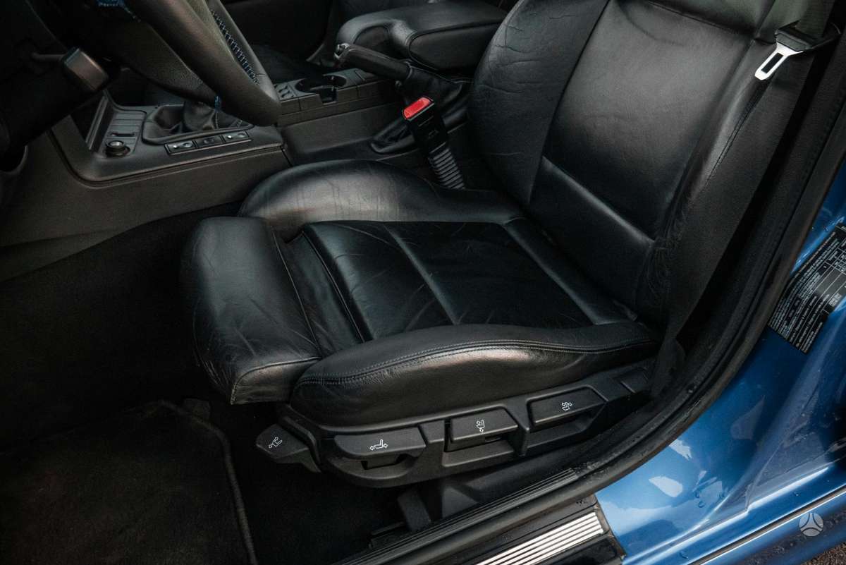 BMW M3, Седан
