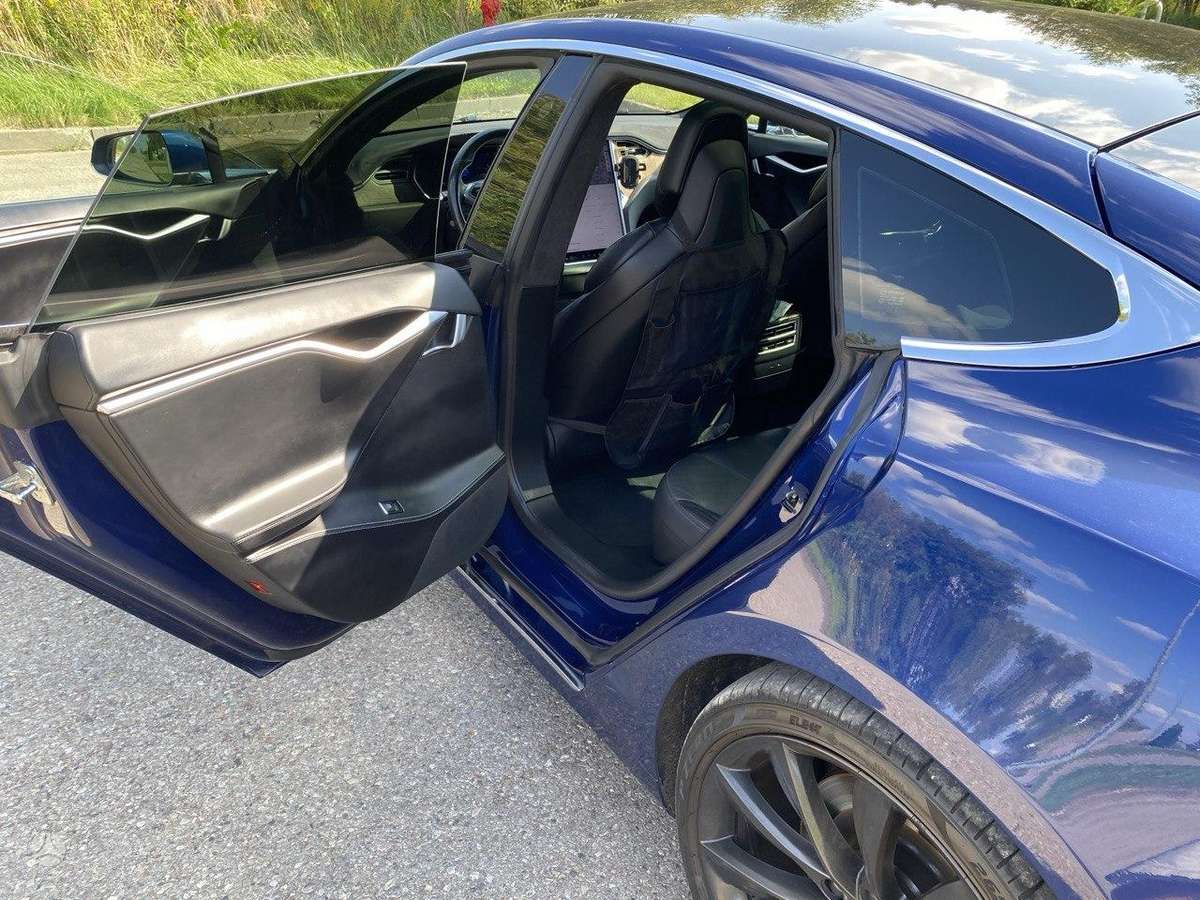 Tesla Model S, 100 кВт·ч, Хэтчбек
